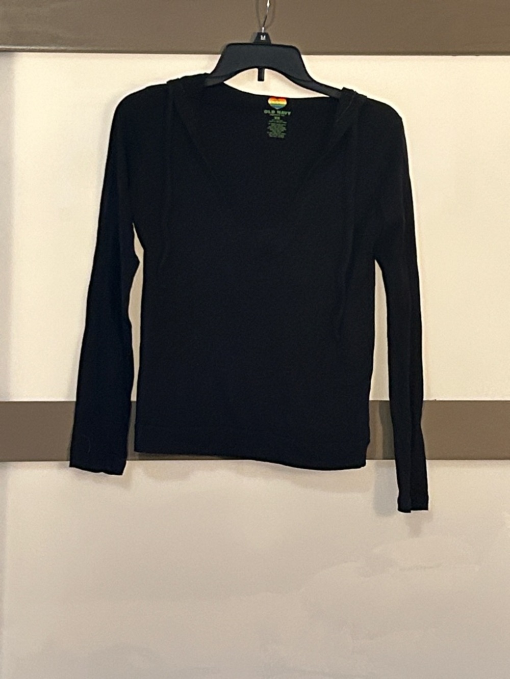 Old Navy Black Long Sleeve Hooded Women's Top - V-Neck Pullover